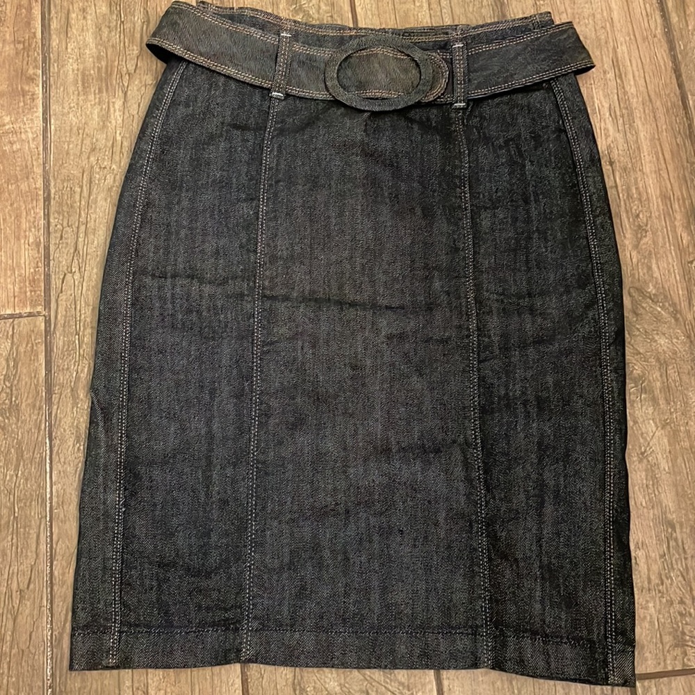 Banana Republic stretch denim skirt